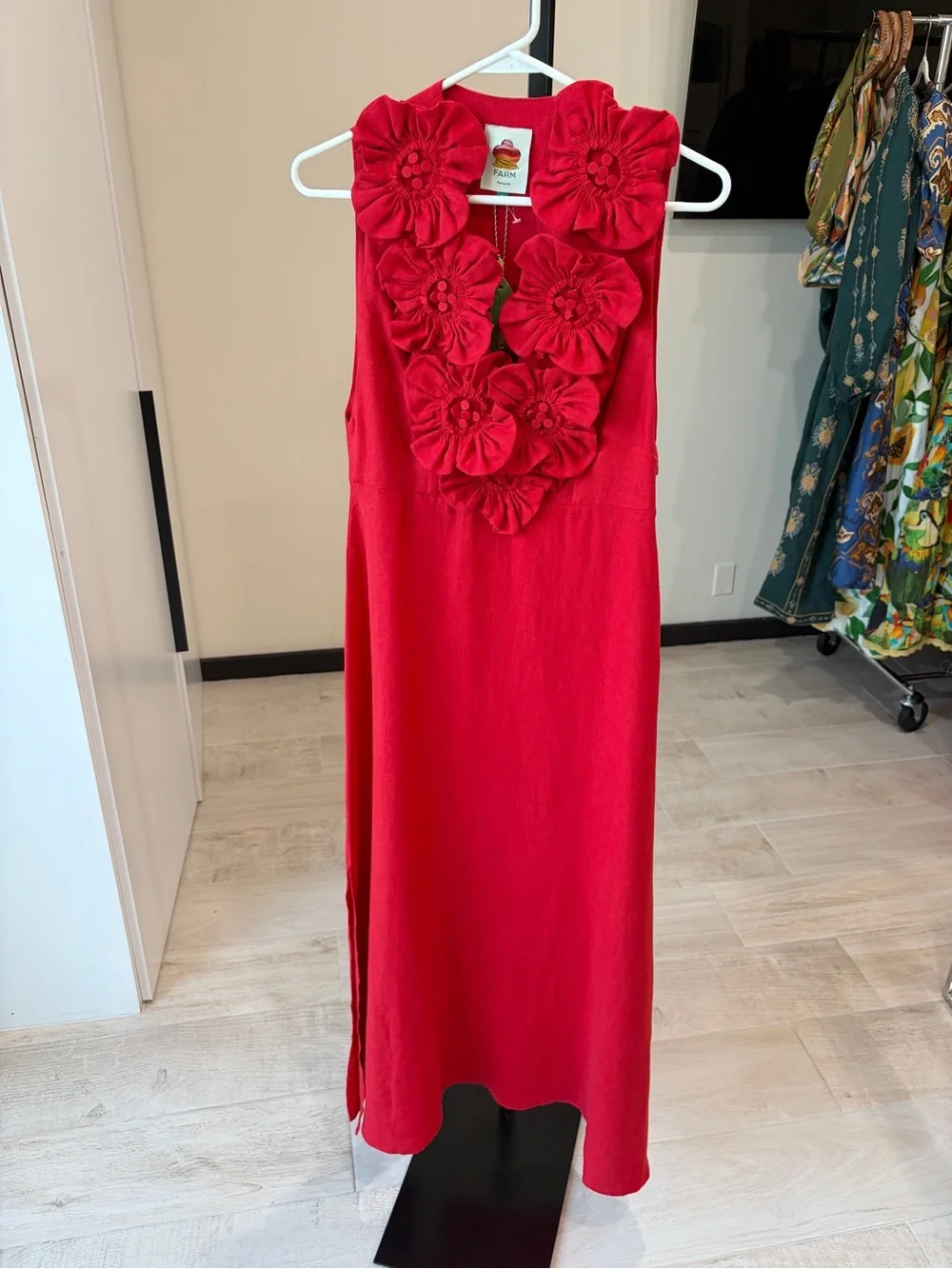 Farm Rio: Red 3d Flower Euroflax Premium
Linen Maxi Dress - Picture 9 of 15